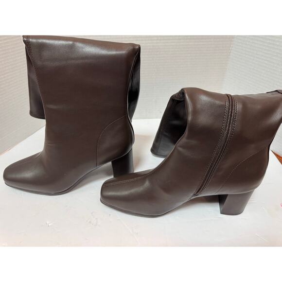 Aerosole women's  Micah Brown Knee-High Boots 9.5WW nwob - Picture 3 of 12